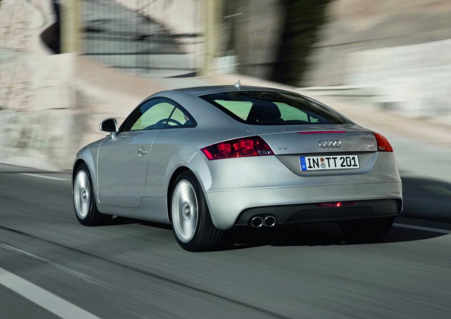  Audi TT 2.0 TDI Quattro Coupe (8J) 2010 года  (WW) (фото 17 из 26)